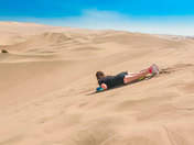 Sandboard en las dunas de Ica