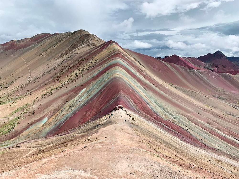 Tour a Montaña de 7 Colores: guía completa para reservar la mejor opción