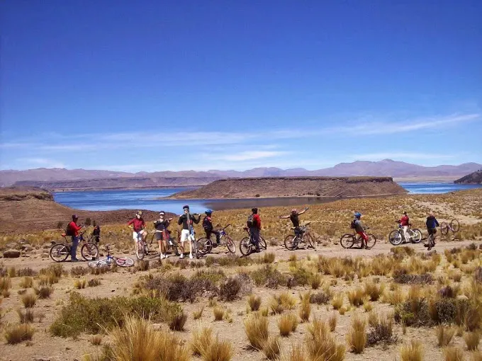 Tour con biciclera por el Valle del Titicaca